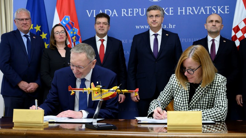 €105m contract signed for purchase of two new Canadairs